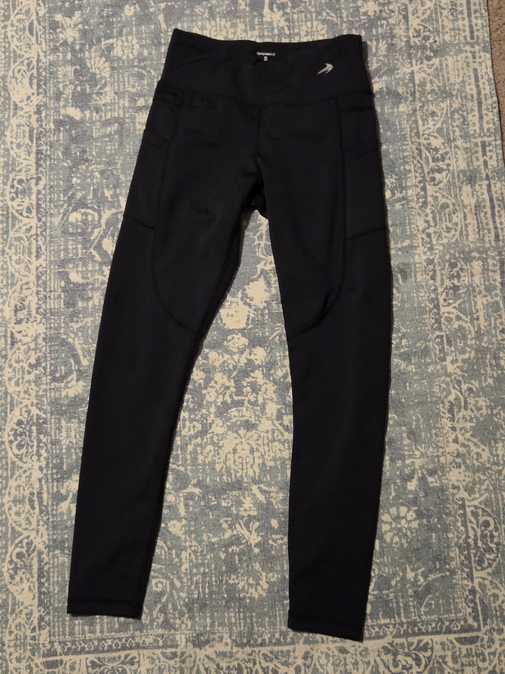 CompressionZ black leggings with pockets Size S #leggings #activewear